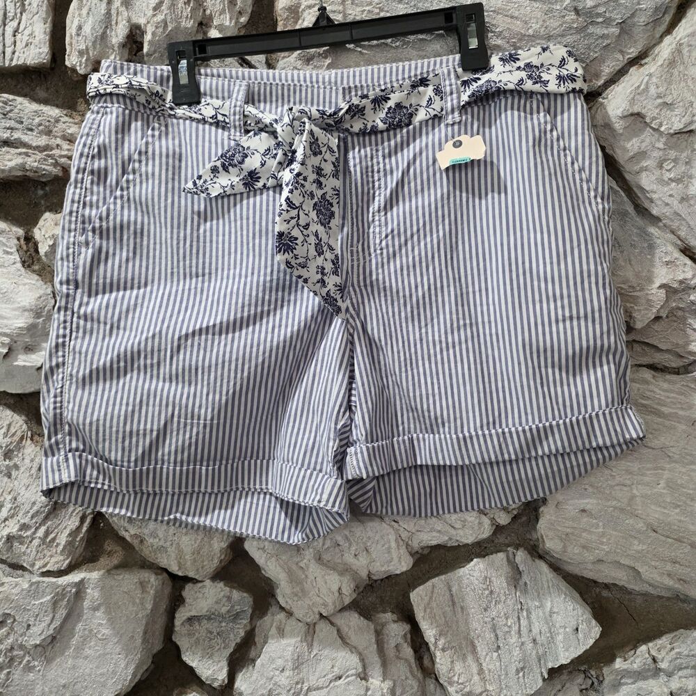 New St Johns Bay Women's Blue White Striped Chino Short Belted Size 12 Nautical